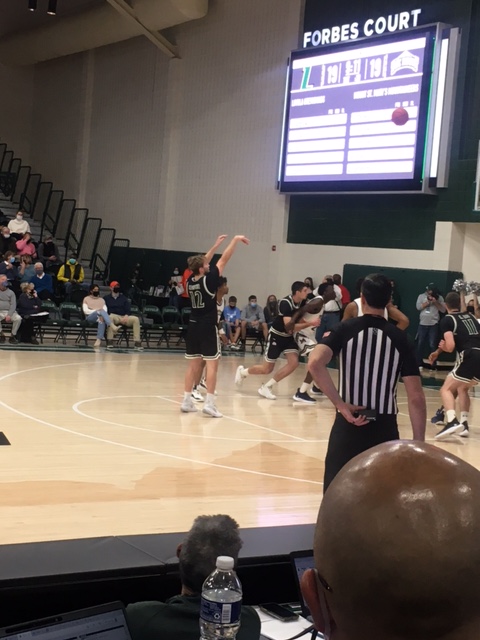 Game 10 of 37 – The Greyhounds edge The Mount&nbsp;61-55